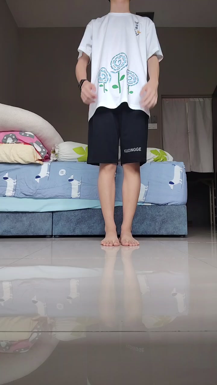Watch Athlete's Vertical Jump: 14.4 inches