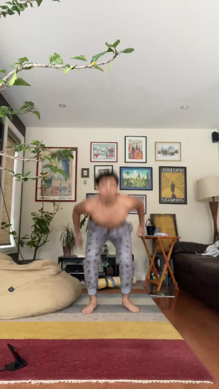 Watch Aquiles Valdes's Vertical Jump: 28.5 inches
