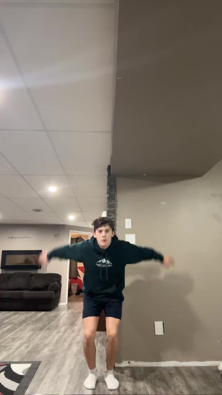 Watch Payson Acorn's Vertical Jump: 24 inches