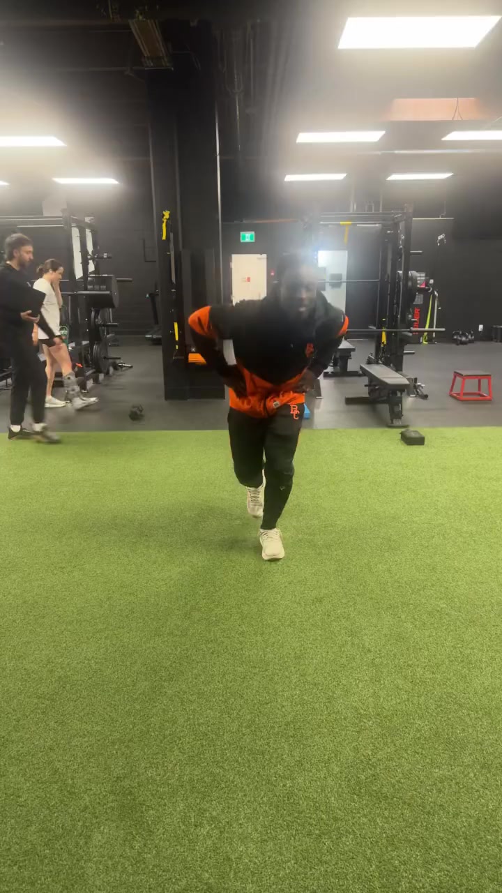 Watch micah awe's Vertical Jump: 16 inches