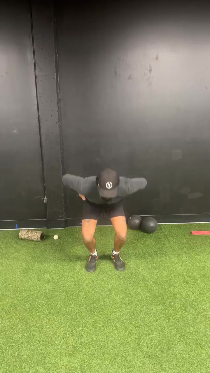 Watch micah awe's Vertical Jump: 11.5 inches