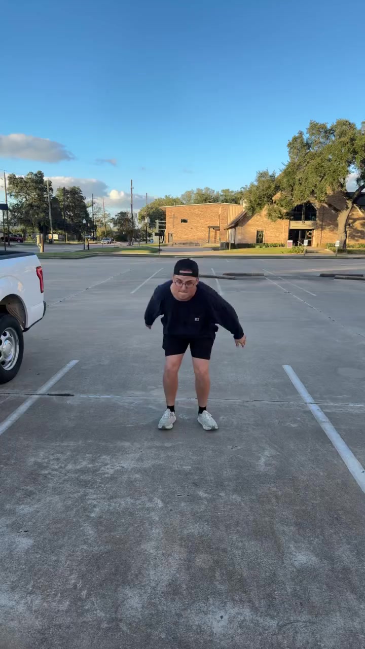 Watch micah awe's Vertical Jump: 10.5 inches