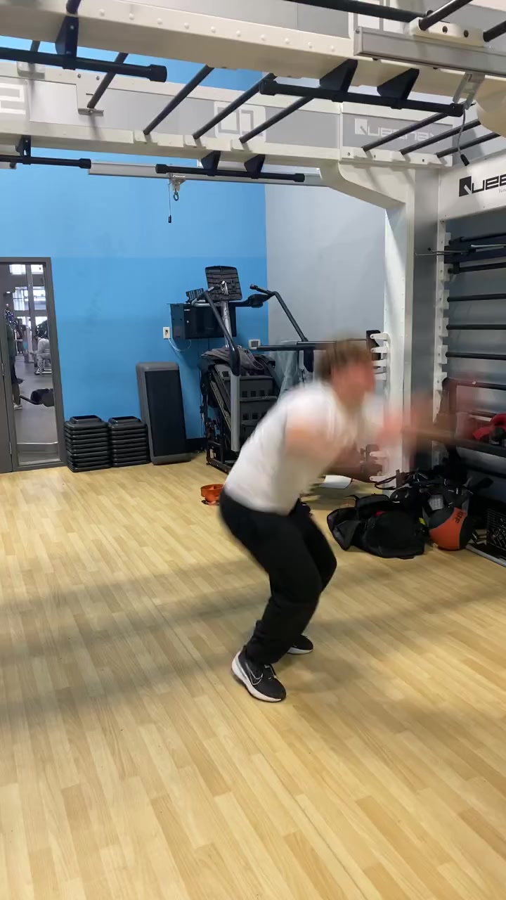 Watch tanner levesque's Vertical Jump: 20 inches