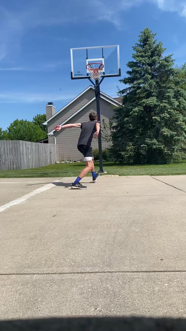 Watch Grant   Irish's Vertical Jump: 23 inches