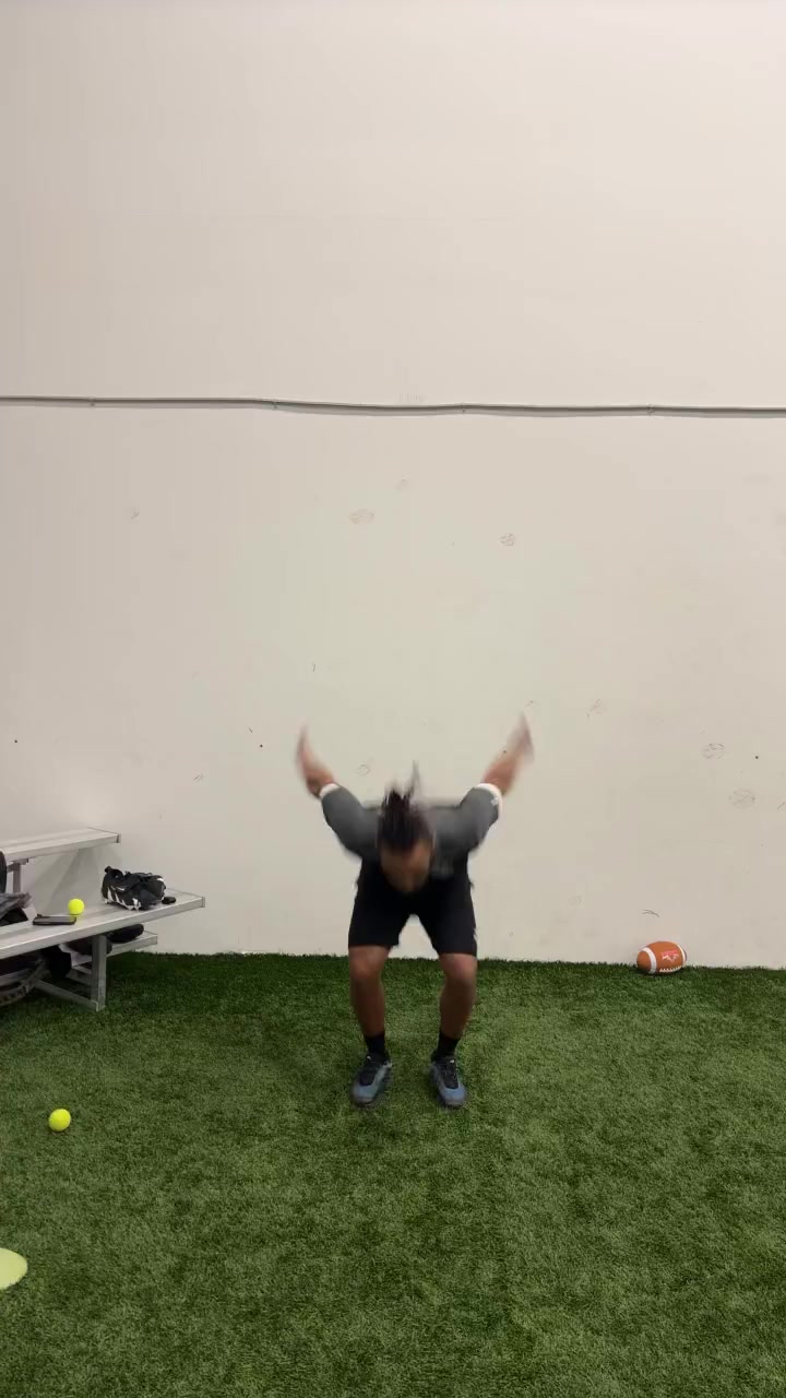 Watch emmanuel cazeau-wagnac's Vertical Jump: 19.5 inches