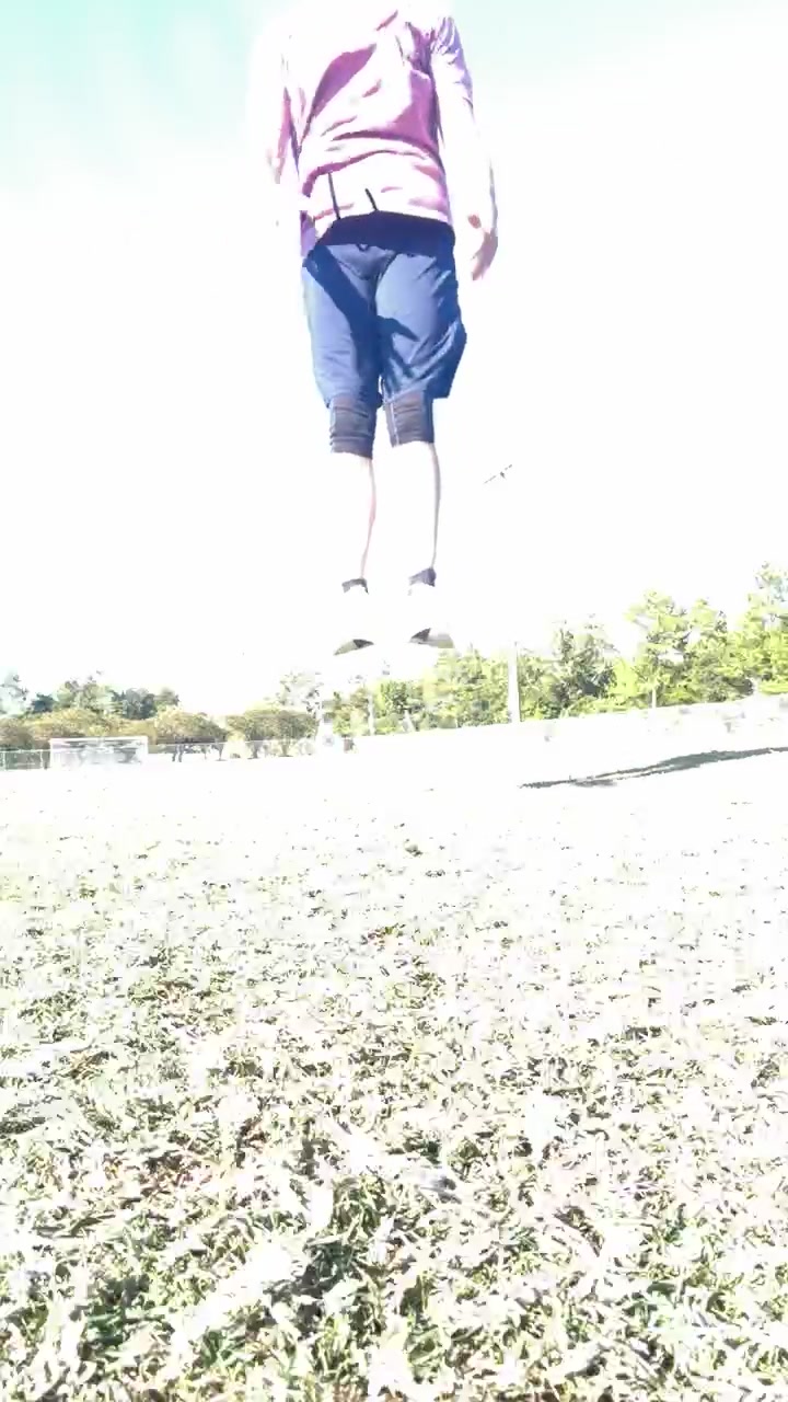 Watch Kev Steen's Vertical Jump: 10.9 inches