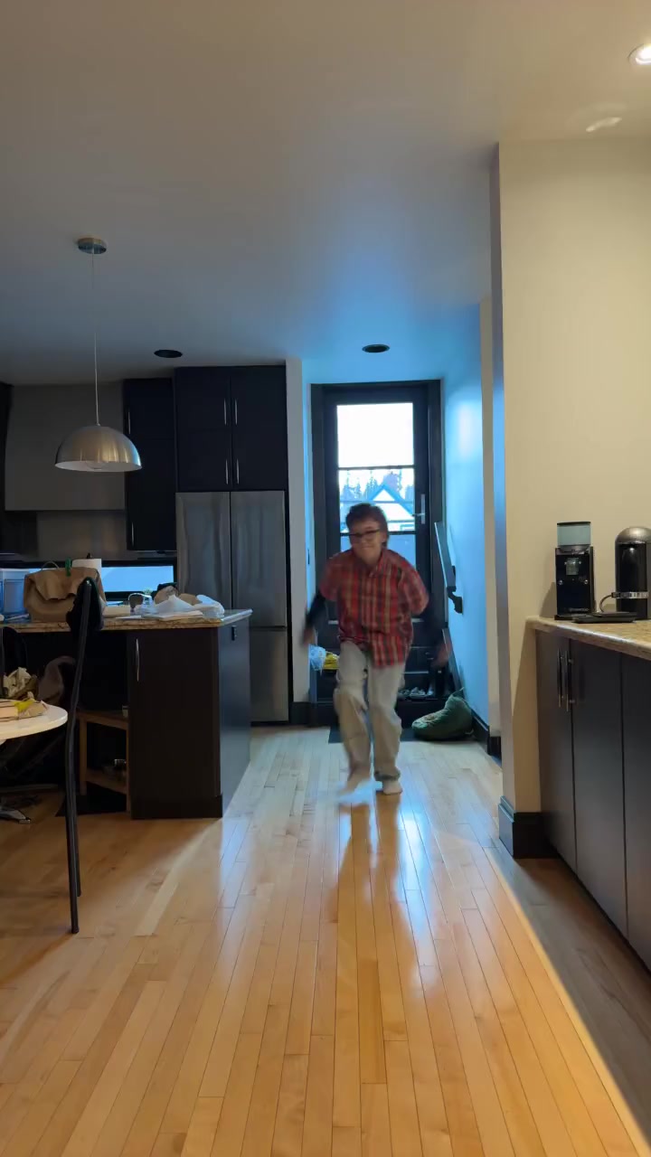 Watch patrick rous's Vertical Jump: 13 inches