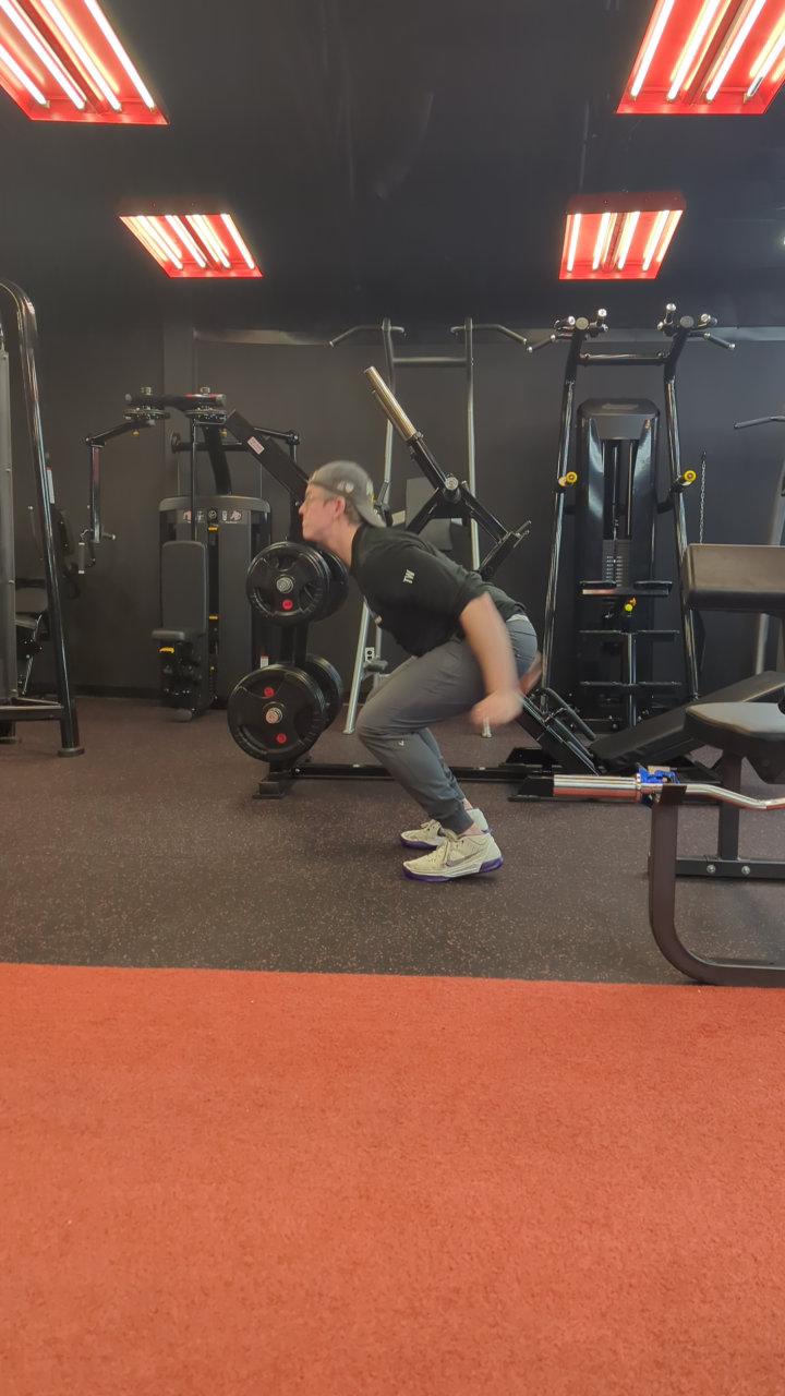 Watch Tanner  Woodruff's Vertical Jump: 15.5 inches